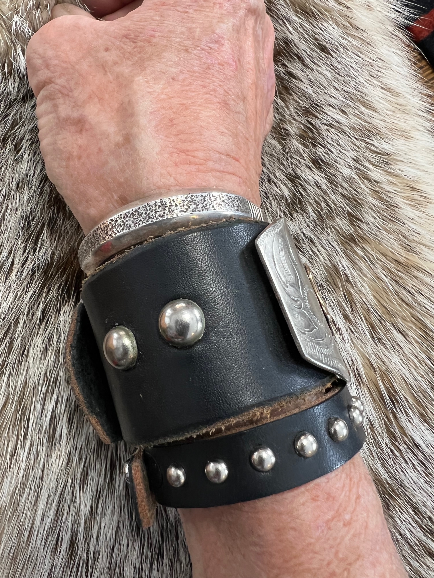 Antique child's belt buckle leather cuff - Image 3